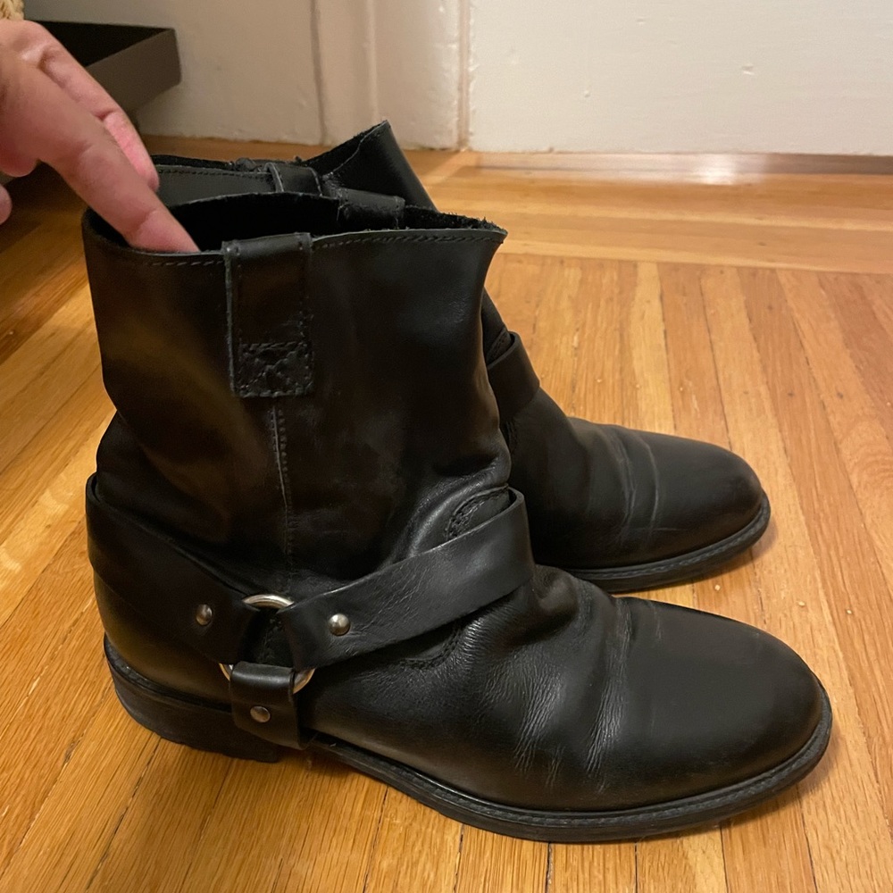 Madewell black leather ankle boots
